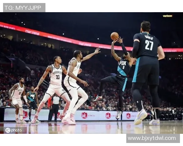 2020年8月14日开拓者与篮网激战回顾精彩瞬间与赛后分析